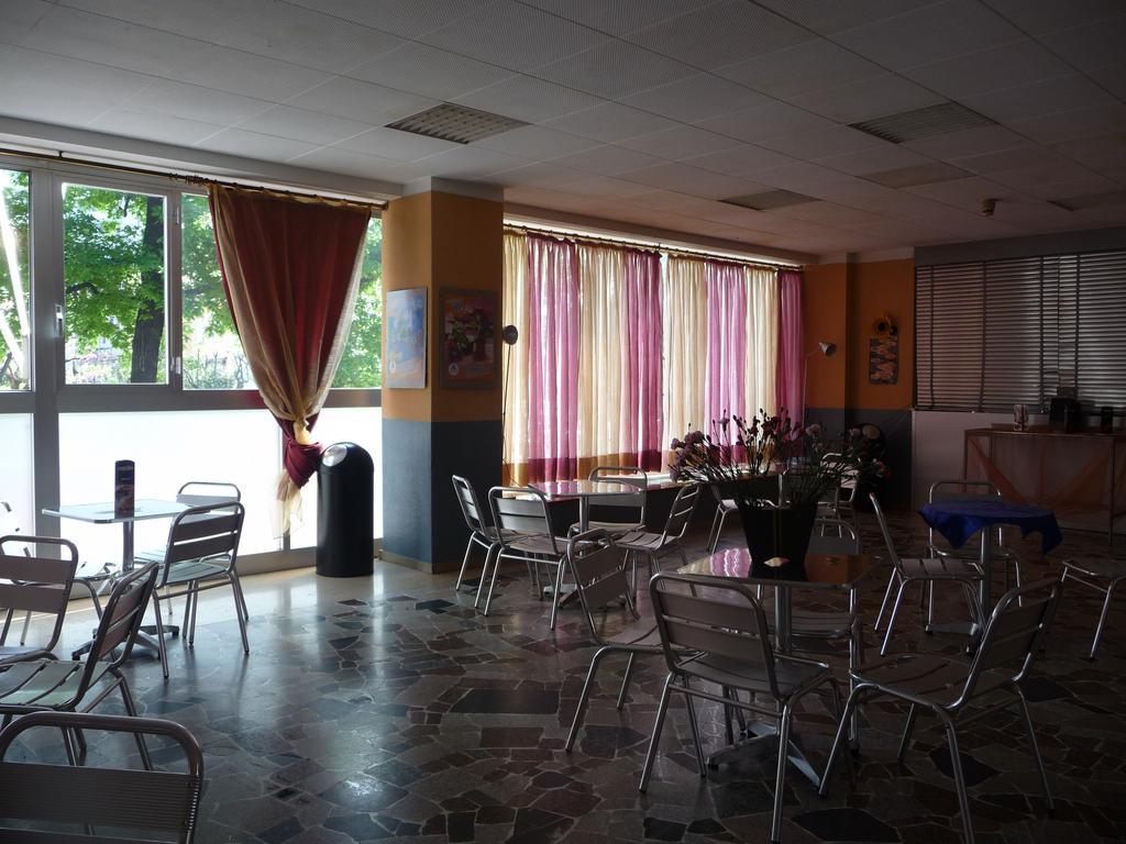 Ostello Aig Piero Rotta Milan Extérieur photo